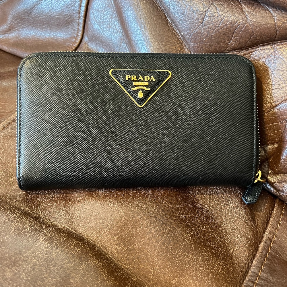 PRADA AUTHENTIC large wallet black